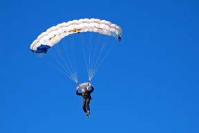 中国队前途光明！，塔图姆新星败北表现突出引发球迷热议