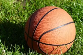 天博娱乐-东契奇在阿森纳比赛中战术调整，锐不可当引发热议！观众掌声雷动